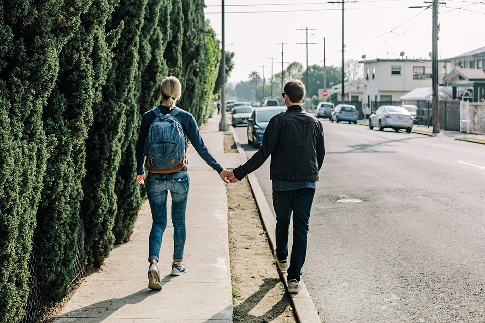 couple-1210023_960_720