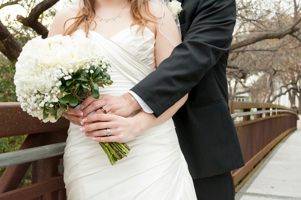 bride-groom-845728_960_720