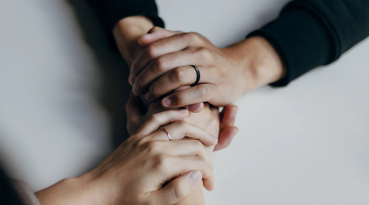 当朋友向你坦言自己的罪时，你该如何回应？ - 雅米官网